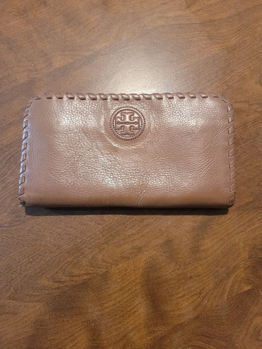 Tory Burch Whipstitch Zip Wallet - Brown Leather